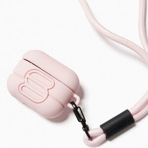 The Super Puff Aritzia Airpods 3rd Gen Case